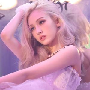 警花在办公室里给局长口交做爱视频
